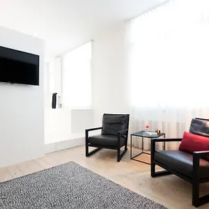 ***** Bed & Breakfast Maison Nationale Flats & België