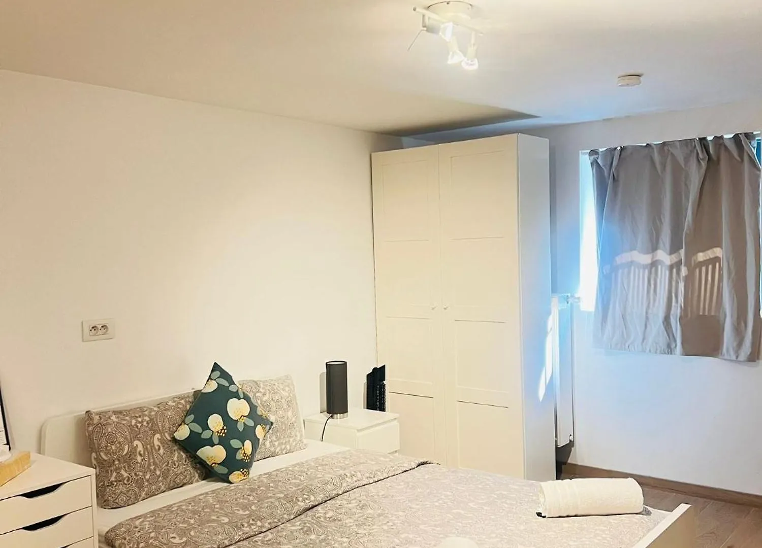 Oneluxstay Near Fashion District Antwerp Belgium