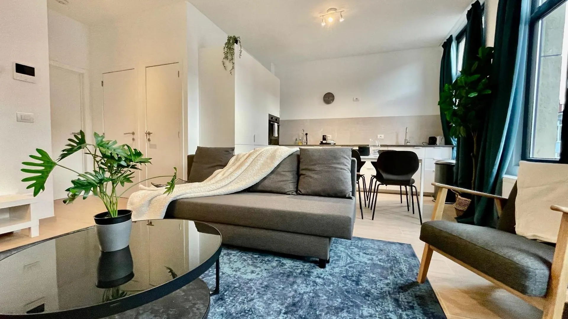 Oneluxstay Near Fashion District Antwerp Aparthotel